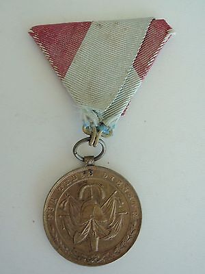 ROMANIA KINGDOM  FIRE FIGHTER MERITOUS SERVICE MEDAL. RARE