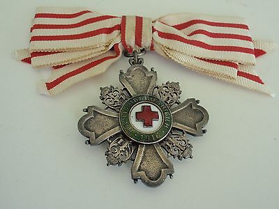 BULGARIA ORDER OF THE RED CROSS 2ND CLASS FOR LADIES. RARE.  VF+