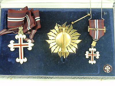 PORTUGAL GRAND OFFICER SET ORDER OF MILITARY MERIT. CASED. RARE. EF