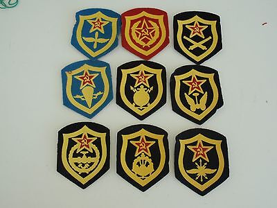 SOVIET RUSSIA GROUP OF 9 ORIGINAL MILITARY UNIFORM PATCHES. VF+ MEDAL