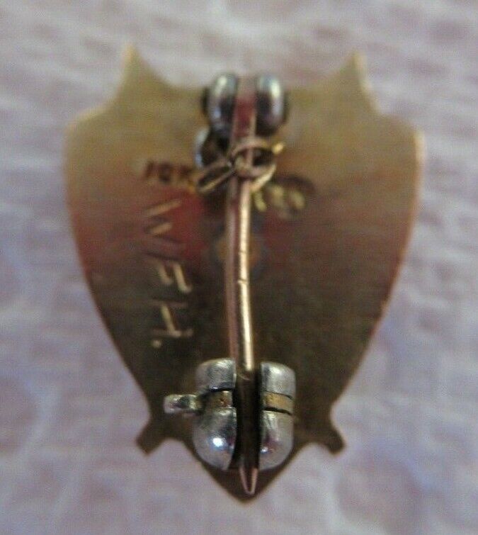 USA FRATERNITY PIN THETA BETA CHI. MADE IN GOLD 10K. RUBY. NAMED. MARK