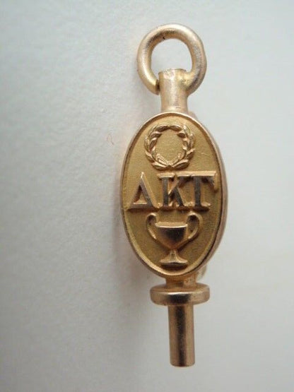 USA FRATERNITY PIN delta kappa gamma key. made in gold. named 206