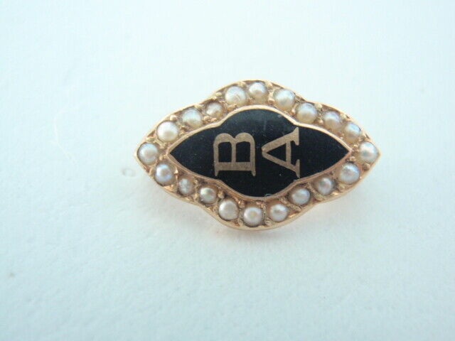 USA FRATERNITY PIN BETA ALPHA. MADE IN GOLD 14K. NAMED. 455