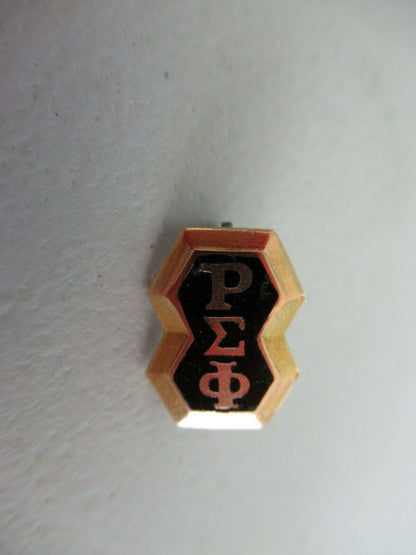 USA FRATERNITY PIN RHO SIGMA PHI. MADE IN GOLD. NAMED. MARKED. 957