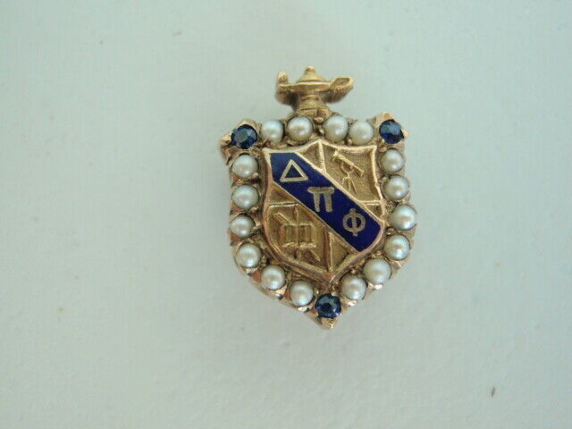 USA FRATERNITY PIN DELTA PI PHI. MADE IN GOLD. RUBIES. NAMED. MARKED.