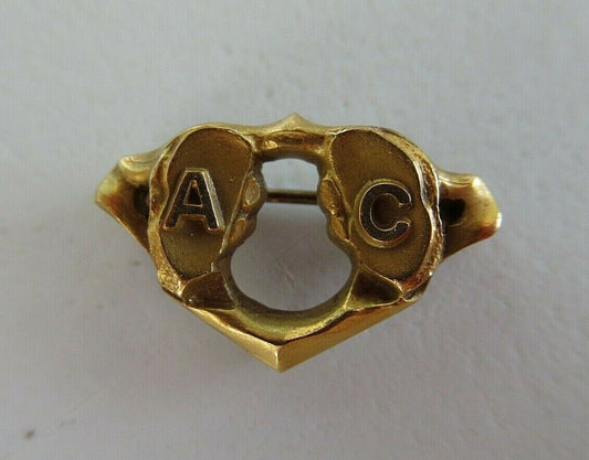 USA FRATERNITY SWEETHEART PIN A.C.. MADE IN GOLD. NAMED. MARKED. 1687