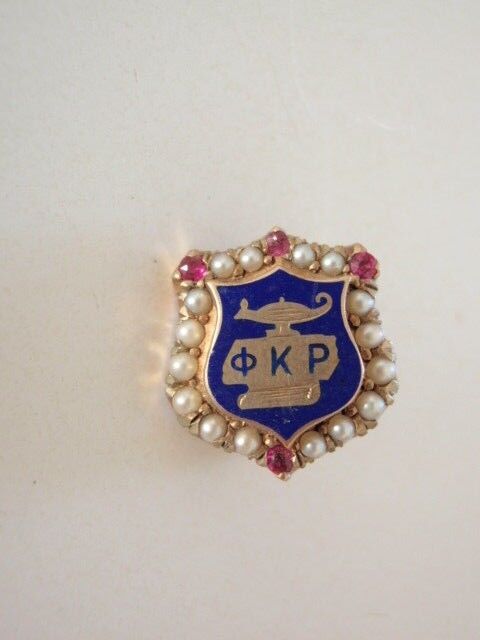 USA FRATERNITY PIN PHI KAPPA RHO. MADE IN GOLD 10K. 1942. NAMED. 299