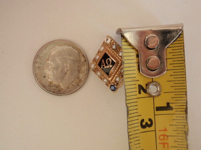 USA FRATERNITY PIN ALPHA OMEGA. MADE IN GOLD 4.33G DIAMOND & SAPPHIRE.