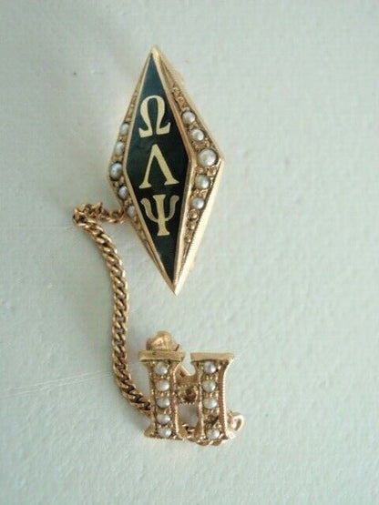 USA FRATERNITY PIN OMEGA SIGMA CHI. MADE IN GOLD 10K. MARKED. 521