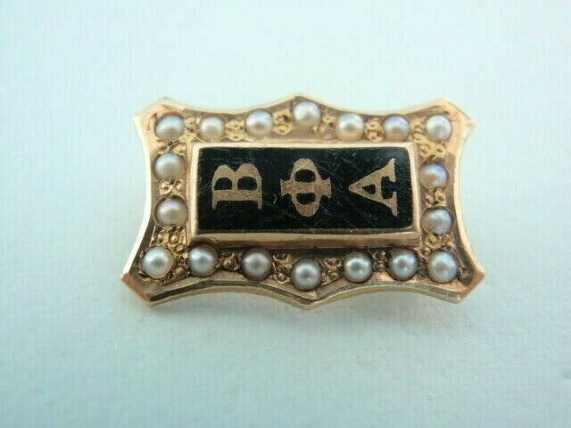 USA FRATERNITY PIN BETA PHI ALPHA. MADE IN GOLD 14K. PEARLS. MARKED. 4