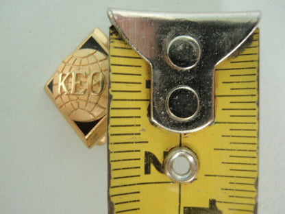 USA FRATERNITY PIN KAPPA EPSILON THETA. MADE IN GOLD. 560