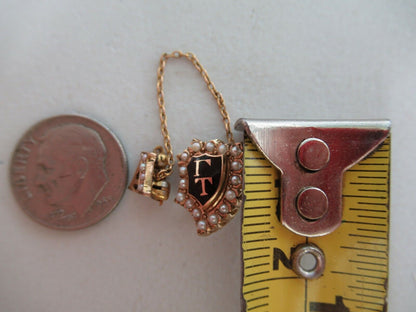 USA FRATERNITY PIN GAMMA TAU. MADE IN GOLD 10K. NAMED. 779
