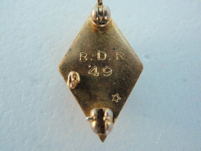 USA FRATERNITY PIN PHI ALPHA KAPPA. MADE IN GOLD. 1949. NAMED. 363
