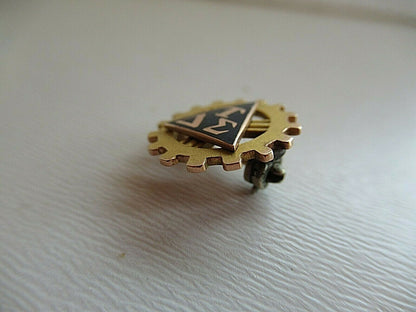 USA FRATERNITY PIN TAU DELTA SIGMA. MADE IN GOLD 10K. 1310