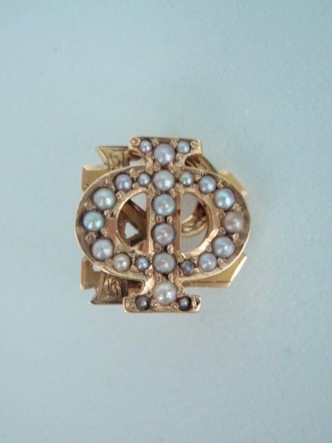 USA FRATERNITY PIN PHI RHO SIGMA. MADE IN GOLD. NAMED. 26