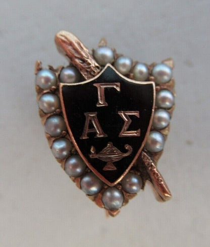 USA FRATERNITY PIN GAMMA ALPHA SIGMA. MADE IN GOLD. 3.02GRS. NAMED. MA