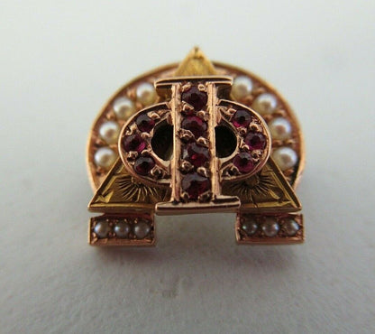 USA FRATERNITY PIN PHI DELTA OMEGA. MADE IN GOLD. RUBIES. NAMED. MARKE