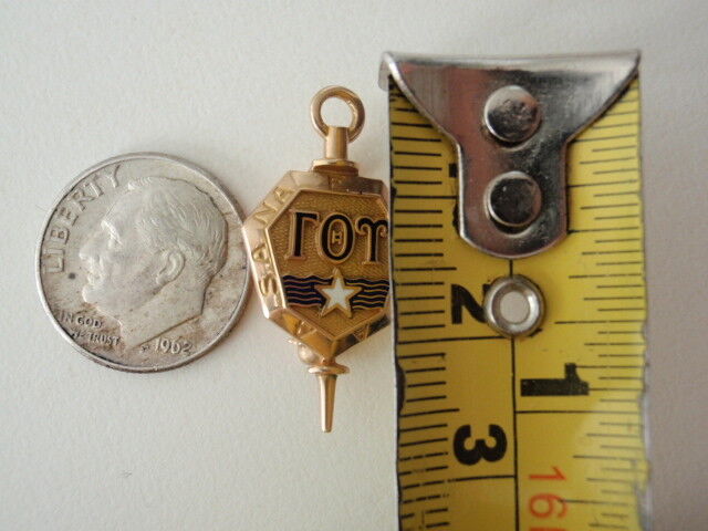 USA FRATERNITY PIN GAMMA THETA UPSILON. MADE IN GOLD. NAMED AND NUMBER