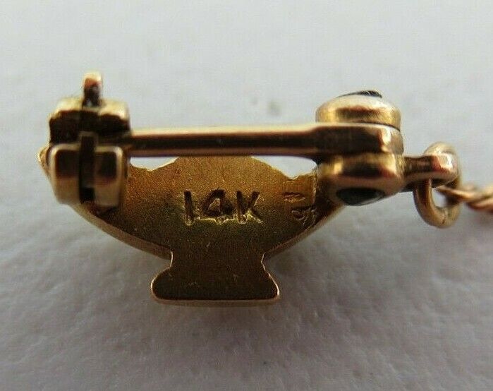 USA FRATERNITY SWEETHEART PIN U.H.. MADE IN GOLD 14K. NAMED. MARKED. 1