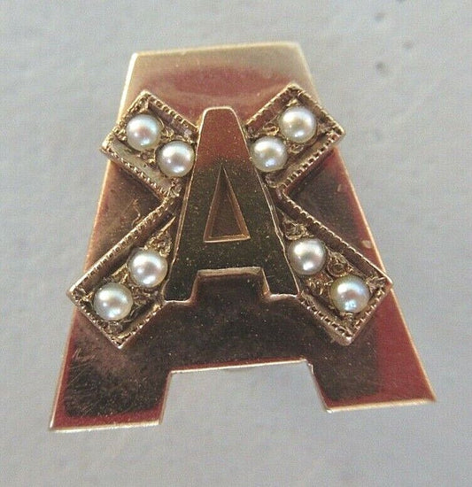 USA FRATERNITY PIN ALPHA CHI ALPHA. MADE IN GOLD. 1410