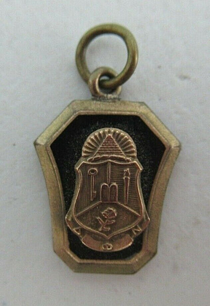 美国兄弟会 PIN DELTA PHI NU。第1432章