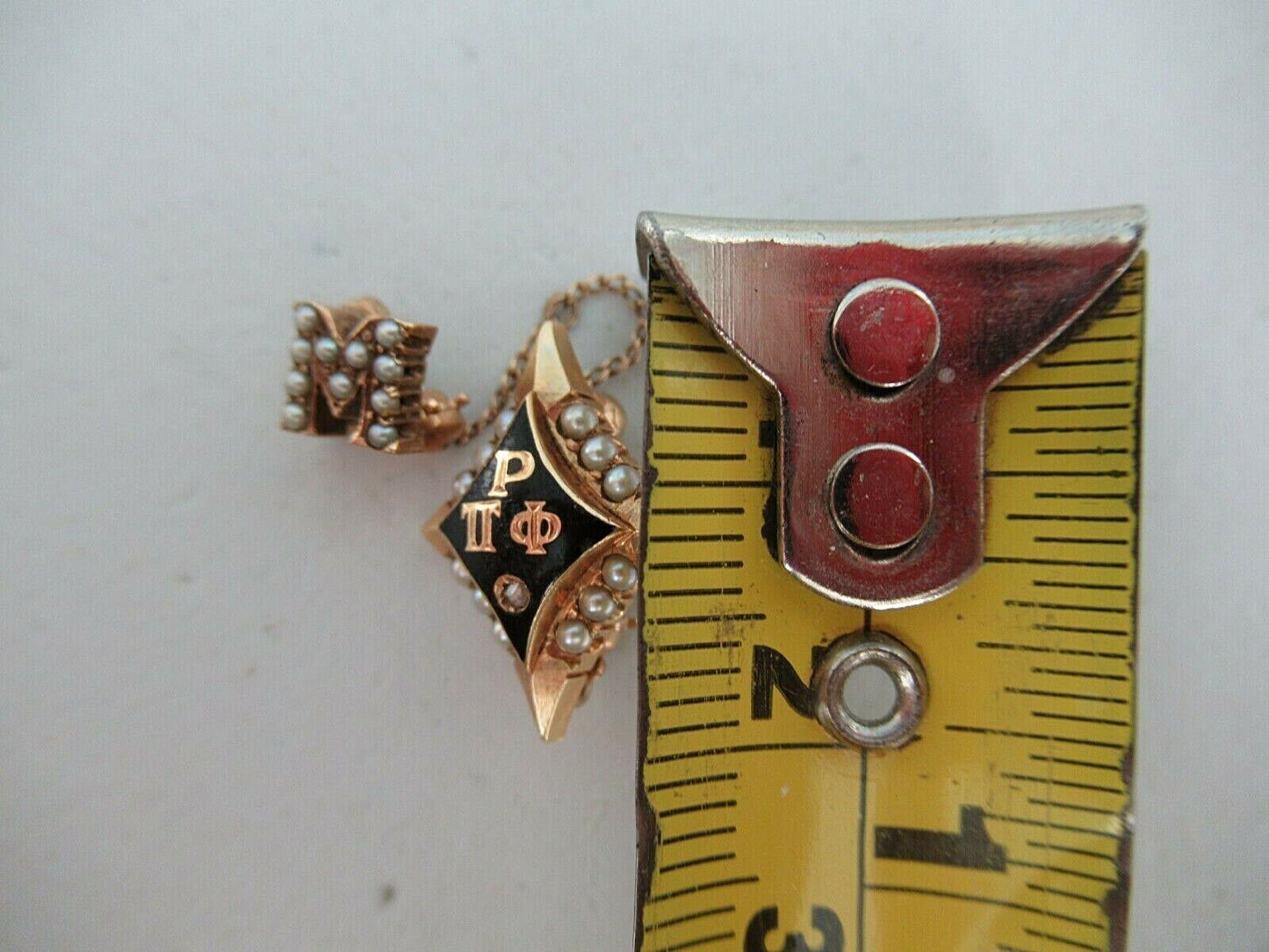 USA FRATERNITY PIN RHO PI PHI. MADE IN GOLD. 4.47GR. 1932. NAMED. 1796