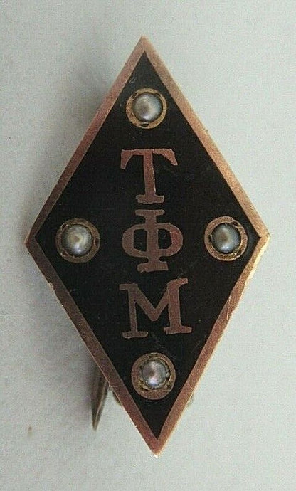 USA FRATERNITY PIN TAU PHI MU. MADE IN GOLD. NAMED. VERY OLD PIN 1328