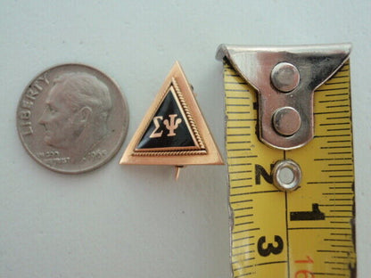USA FRATERNITY PIN SIGMA PSI. MADE IN GOLD. 1898! NAMED. 442