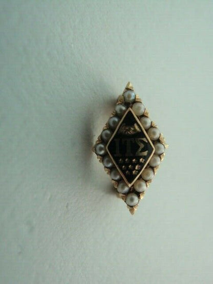 USA FRATERNITY PIN IOTA TAU SIGMA. MADE IN GOLD. NUMBERED 200!. NAMED.