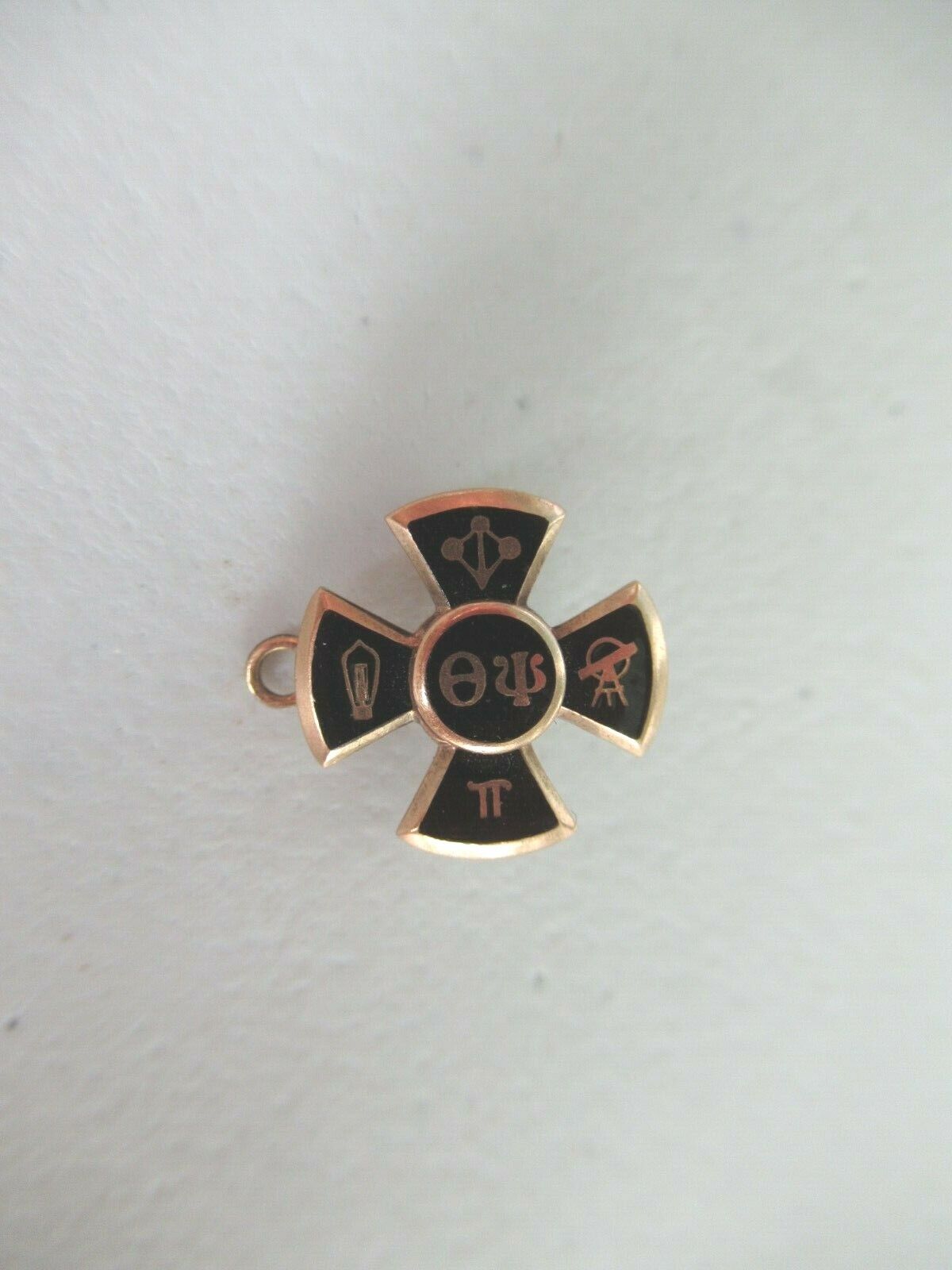 БРАТСТВО США PIN THETA PSI. СДЕЛАНО ИЗ ЗОЛОТА. 983