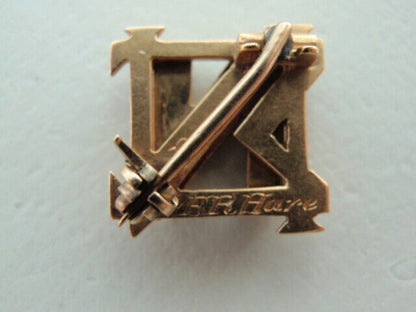 USA FRATERNITY PIN NU SIGMA NU. MADE IN GOLD. DATED 1900. NAMED. RARE!