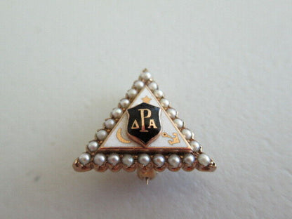 USA FRATERNITY PIN DELTA RHO ALPHA. MADE IN GOLD. NAMED. 725