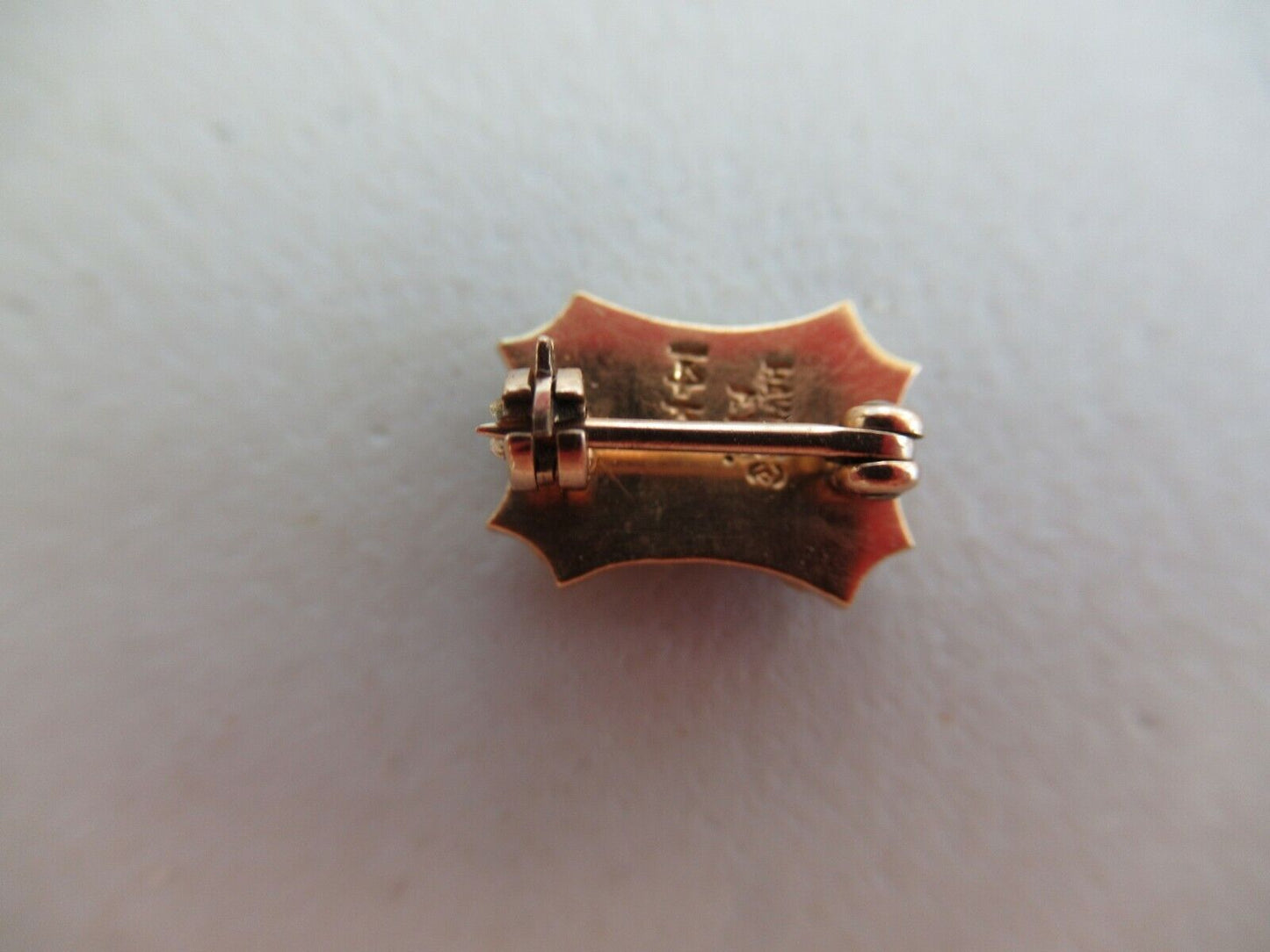 USA FRATERNITY PIN MU KAPPA SIGMA. MADE IN GOLD 14K. MARKED. 829