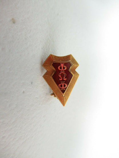 USA FRATERNITY PIN PHI OMEGA PHI. MADE IN GOLD. NAMED. 896