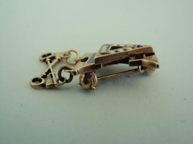 USA FRATERNITY PIN DELTA SIGMA KAPPA. MADE IN GOLD. DATE 1934. NAMED/M