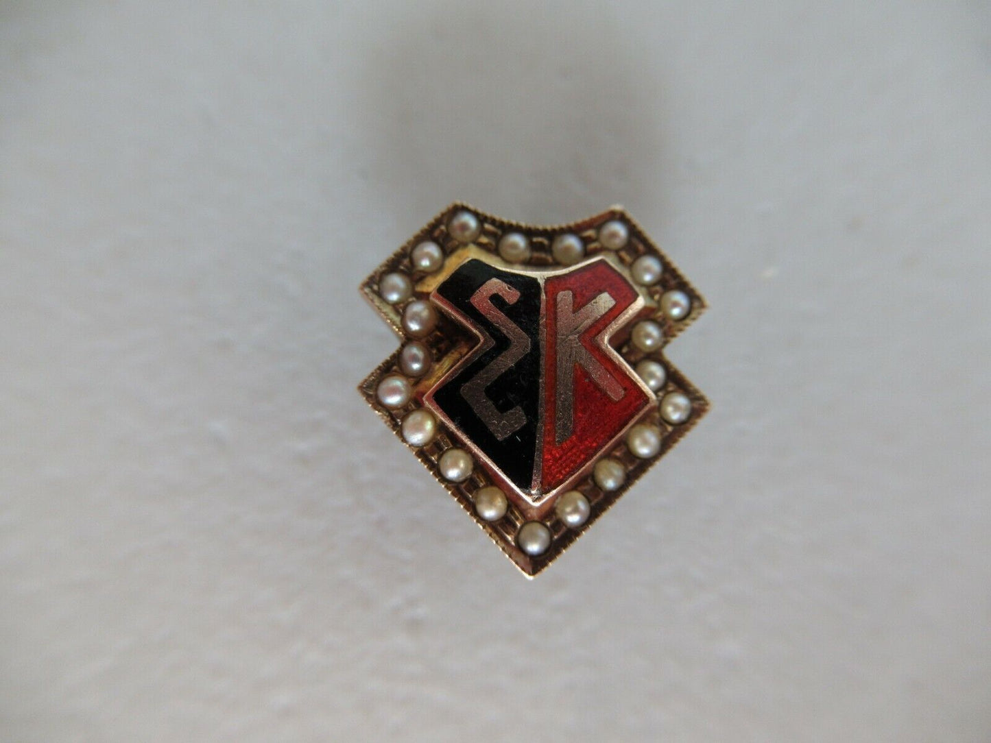 USA FRATERNITY PIN SIGMA KAPPA. MADE IN GOLD. 904