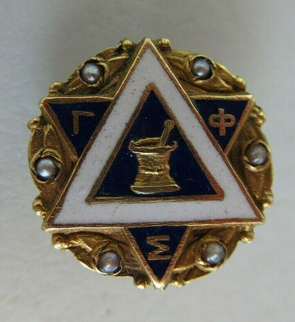 USA FRATERNITY PIN GAMMA SIGMA PHI. MADE IN GOLD 14K. NAMED. MARKED. 8