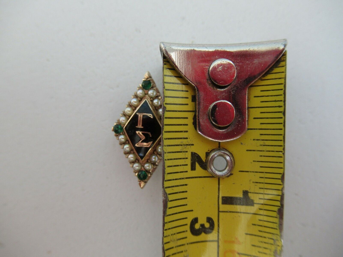 USA FRATERNITY PIN GAMMA SIGMA. MADE IN GOLD 10K. RUBIES. 1591