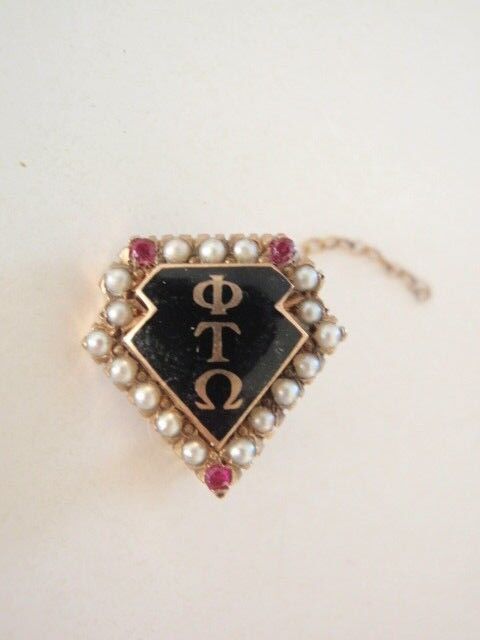 USA FRATERNITY PIN PHI TAU OMEGA. MADE IN GOLD 10K. RUBIES. NAMED. 300