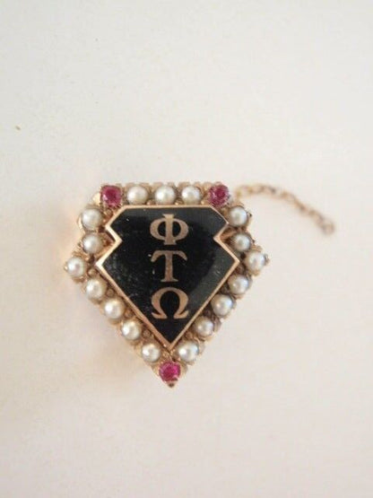 USA FRATERNITY PIN PHI TAU OMEGA. MADE IN GOLD 10K. RUBIES. NAMED. 300