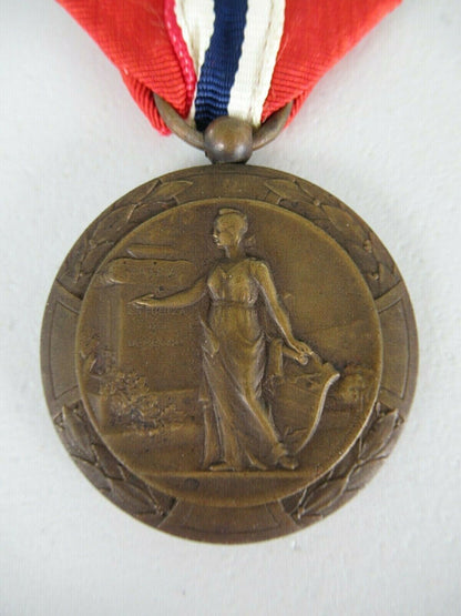 PANAMA WWI VICTORY 'SOLIDARITY' MEDAL 3RD CLASS. ORIGINAL W/ MAKER'S NAME! RARE!