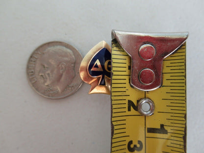 美国兄弟会 PIN Delta Theta。 14K 金制成。 1930.命名。已标记。