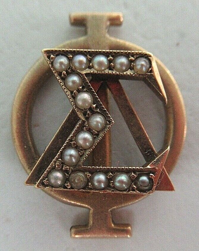 USA FRATERNITY PIN SIGMA DELTA PHI. MADE IN GOLD. NAMED. MISSING PIN.