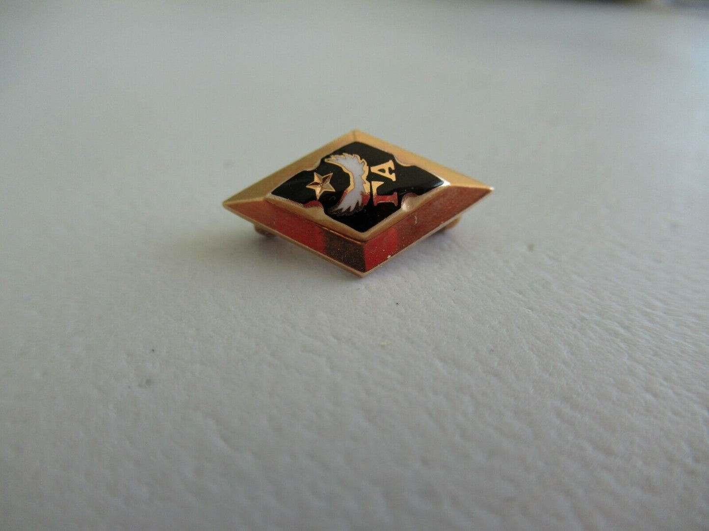 USA FRATERNITY PIN GAMMA ALPHA. MADE IN GOLD. 1927. NAMED. 840