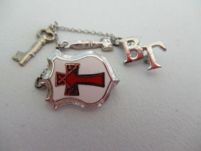 USA FRATERNITY PIN CHI CHI CHI . MADE IN STERLING. MARKED. 751