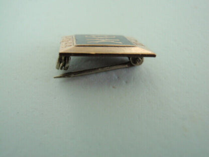 USA FRATERNITY PIN OMICRON KAPPA. MADE IN GOLD. NUMBERED. 1944 DATED.