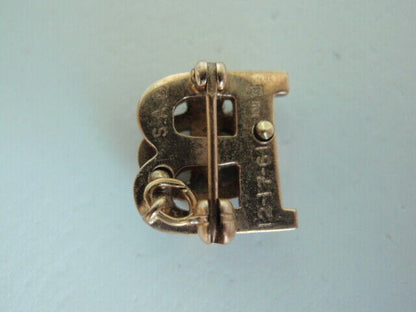 USA FRATERNITY PIN PHI BETA. MADE IN GOLD. NAMED AND DATED 1961. RARE!