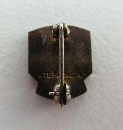 USA FRATERNITY PIN SIGMA KAPPA PSI. MADE IN SILVER. MARKED STERLING. 1