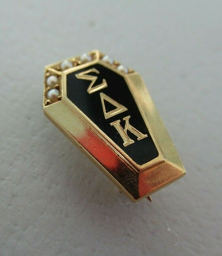 USA FRATERNITY PIN SIGMA DELTA KAPPA. MADE IN GOLD. NAMED. MARKED. GAM