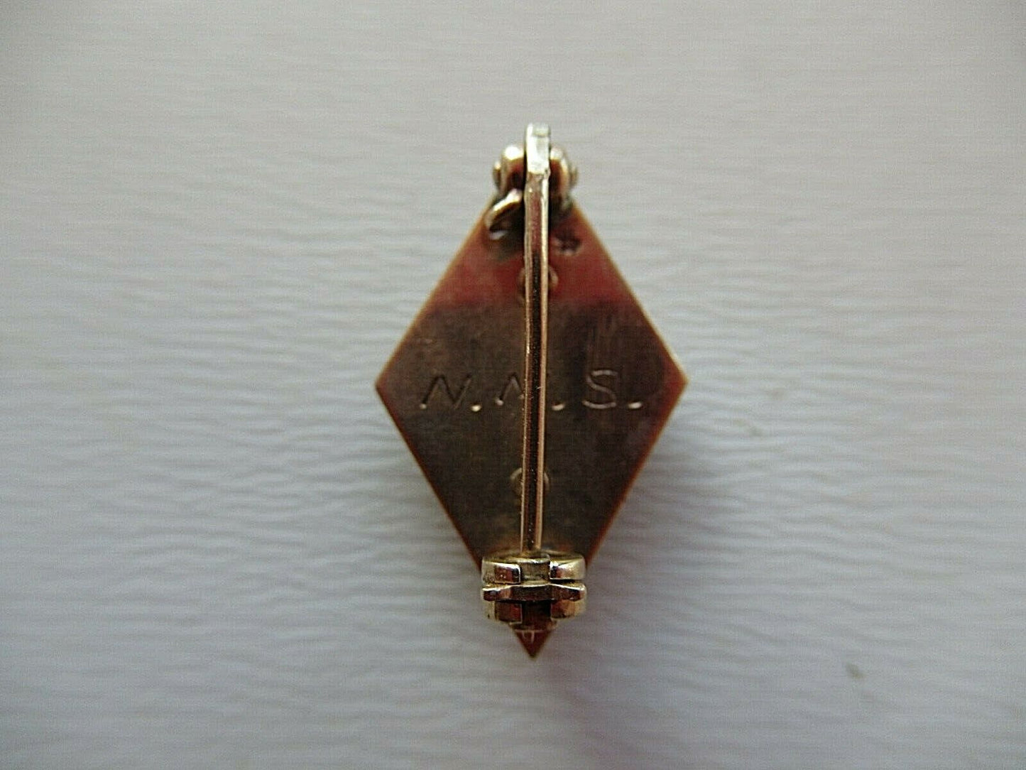 USA FRATERNITY PIN PI THETA. MADE IN GOLD. NAMED.1271